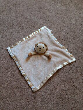 Pro Goleem lion lovey security blanket tan